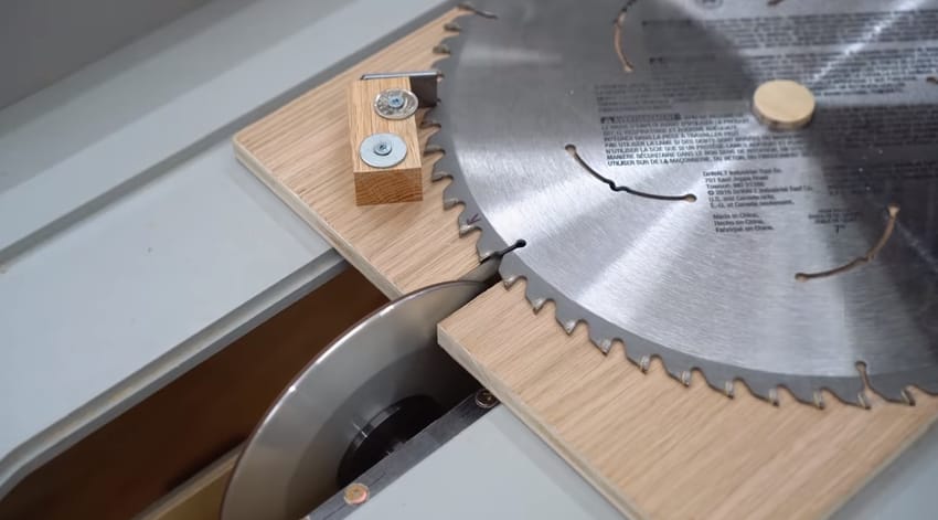 When You Should Clean Table Saw Blade
